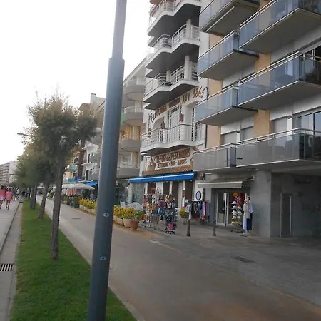 Apartment Sant Antoni De Calonge サン・アントニオ・デ・カランジャ